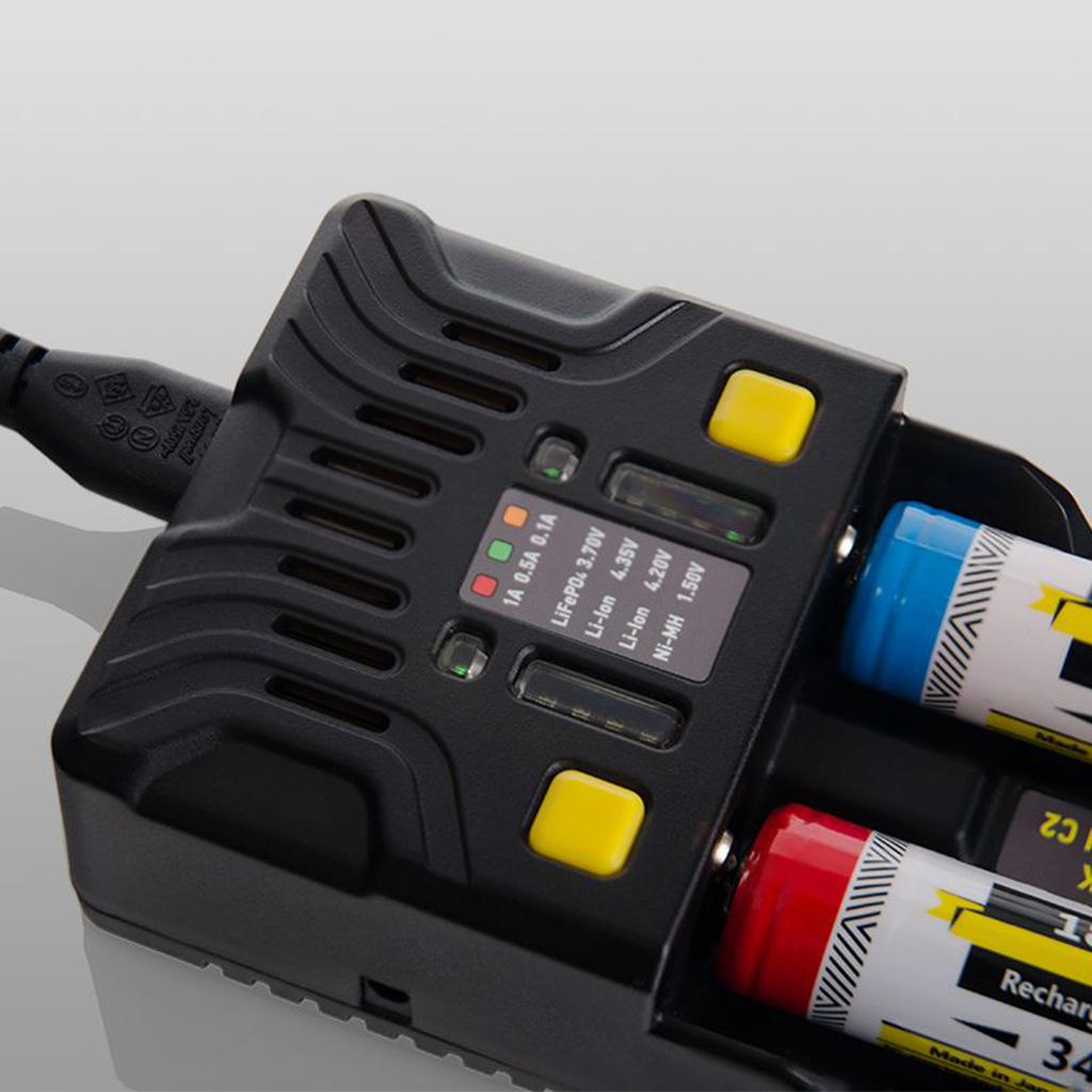 Punjač ARMYTEK Uni C2 Reg SB (Plug C)-4703 4 Punjač ARMYTEK Uni C2 Reg SB (Plug C)-4703 - Slika 4