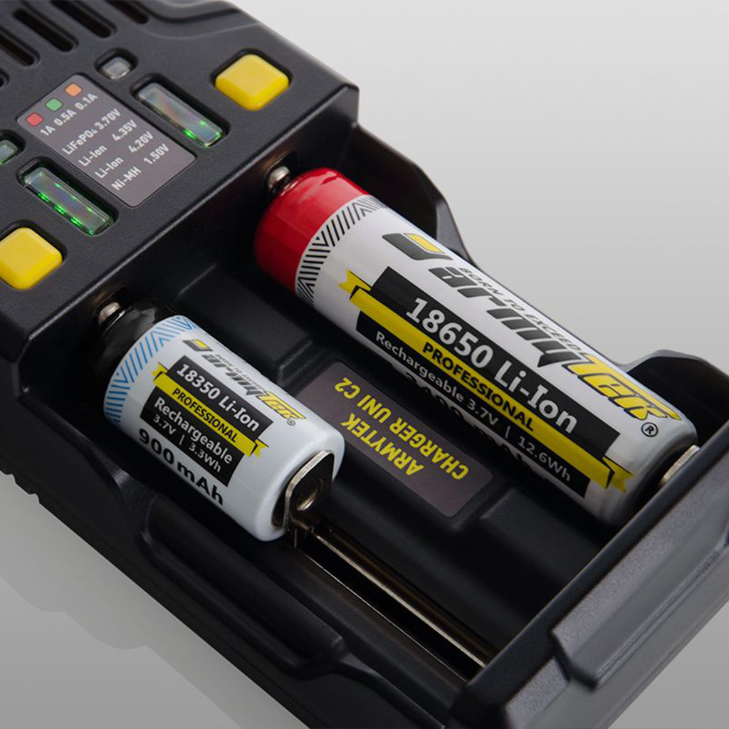 Punjač ARMYTEK Uni C2 Reg SB (Plug C)-4703 5 Punjač ARMYTEK Uni C2 Reg SB (Plug C)-4703 - Slika 5